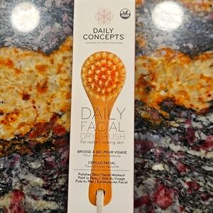 NIB Daily Facial Drybrush